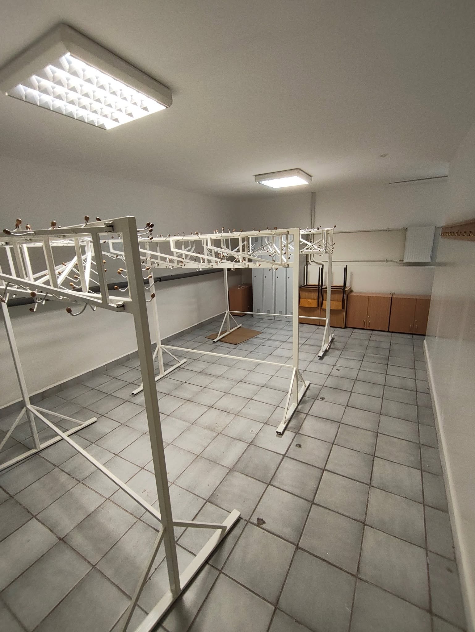 Remont sali gimnastycznej — szkoła Grodzisk Mazowiecki